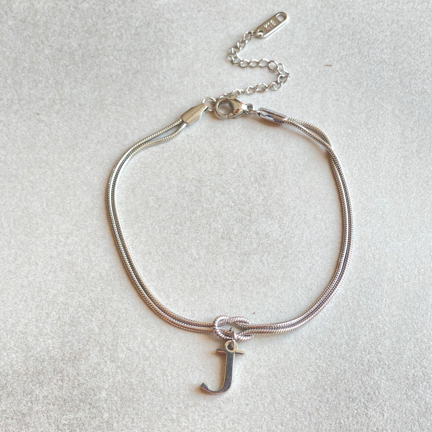 ZeitlosWir™ – Letter Charm