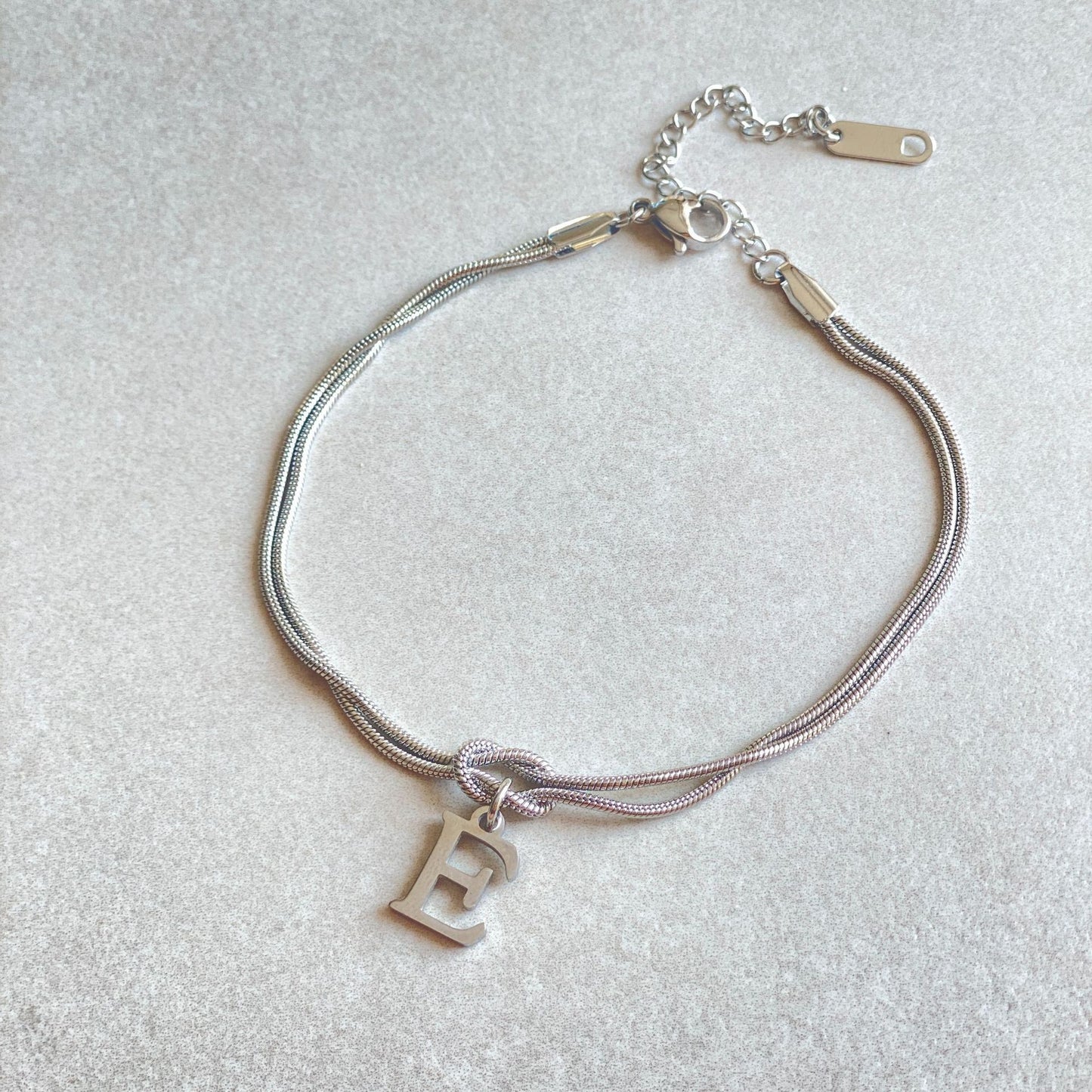 ZeitlosWir™ – Letter Charm
