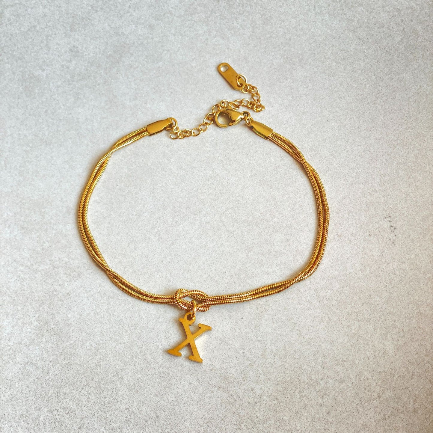 ZeitlosWir™ – Letter Charm