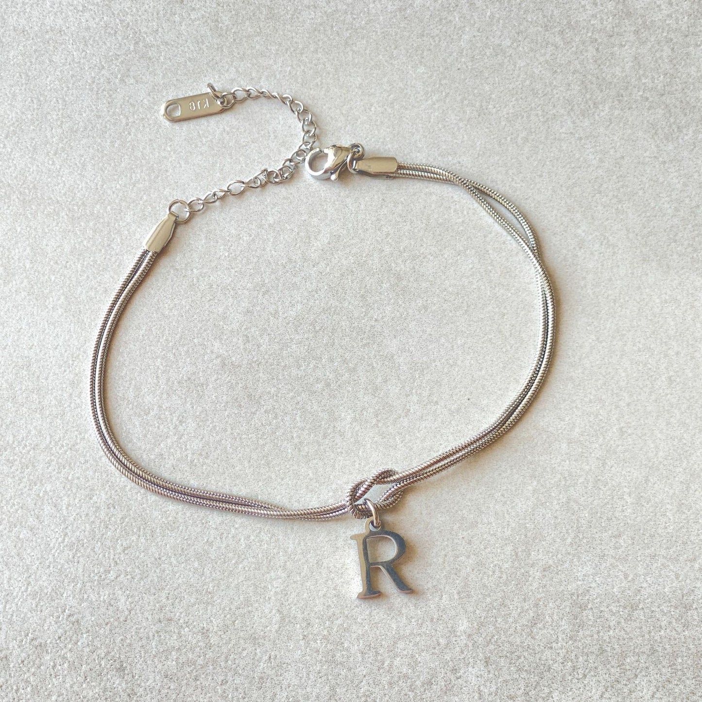 ZeitlosWir™ – Letter Charm