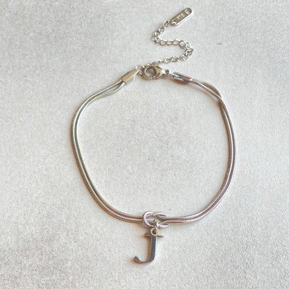 ZeitlosWir™ – Letter Charm