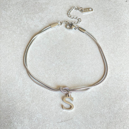 ZeitlosWir™ – Letter Charm