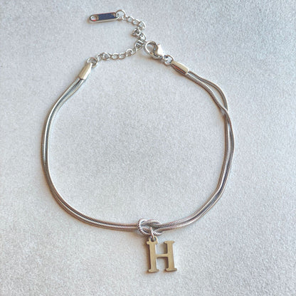 ZeitlosWir™ – Letter Charm