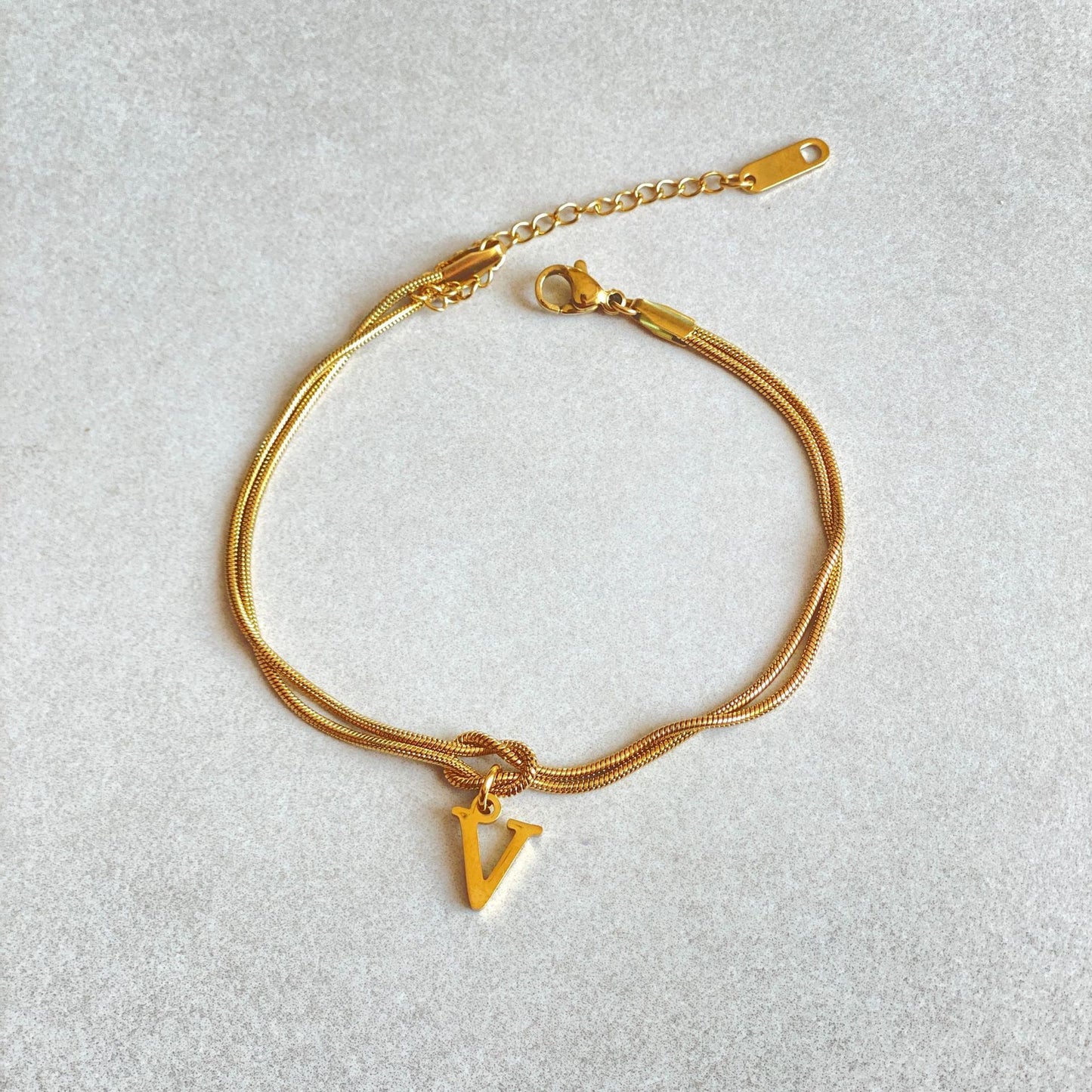 ZeitlosWir™ – Letter Charm