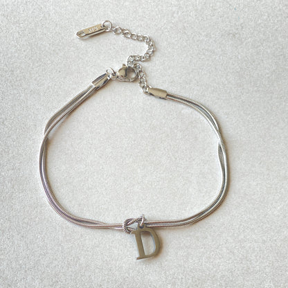 ZeitlosWir™ – Letter Charm