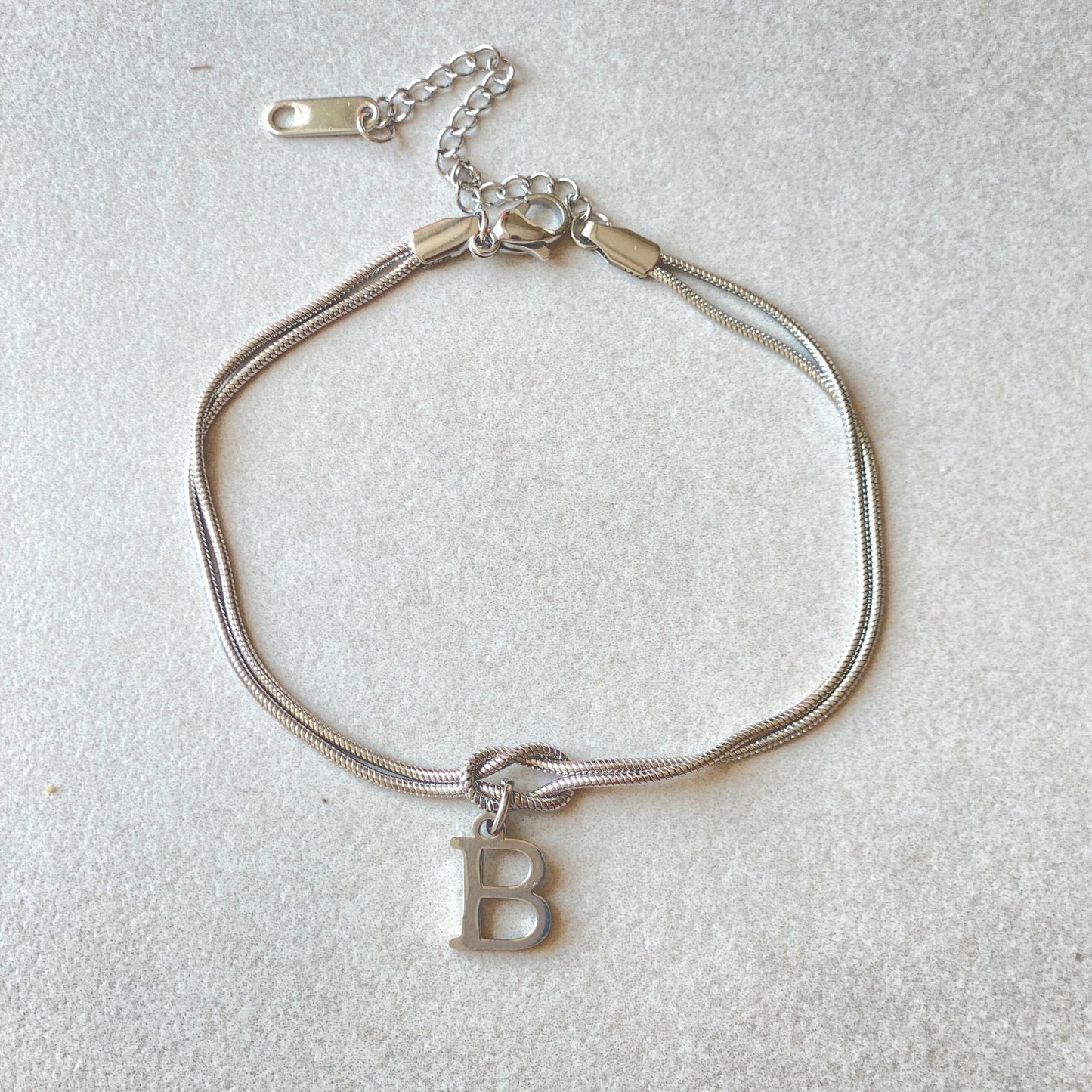 ZeitlosWir™ – Letter Charm