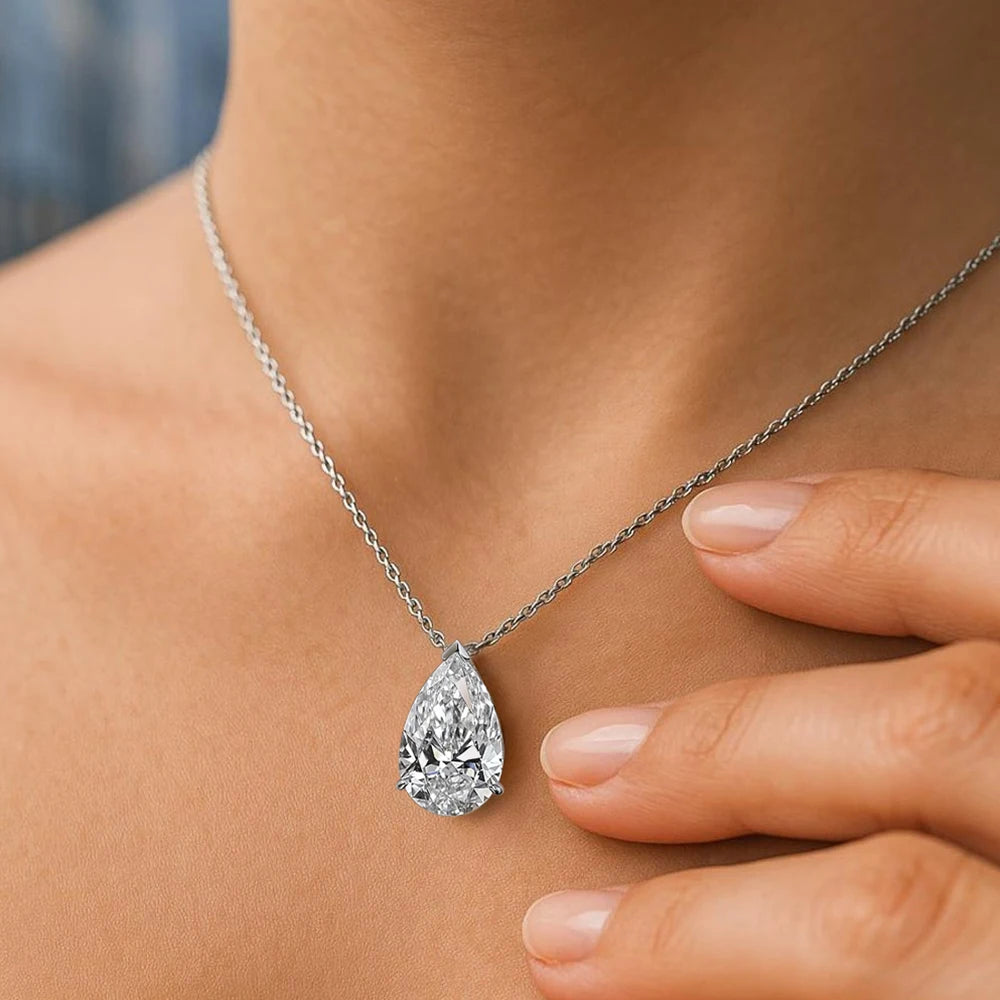 ZeitlosWir™ – CrystalDrop Moissanite Pendant Necklace