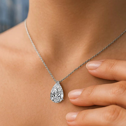 ZeitlosWir™ – CrystalDrop Moissanite Pendant Necklace