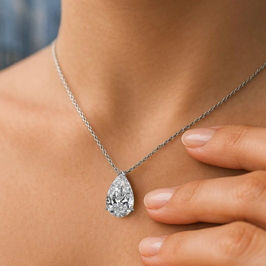 ZeitlosWir™ – CrystalDrop Moissanite Pendant Necklace