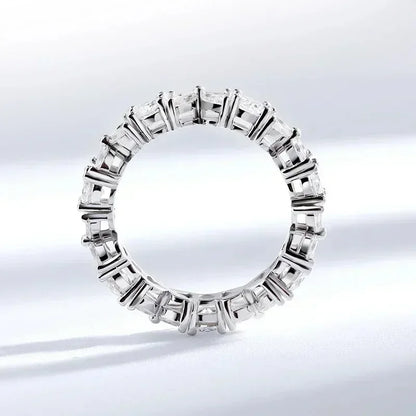 ZeitlosWir™ - Eternity Moissanite Ring