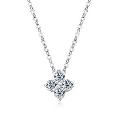 ZeitlosWir™ – LuckyBloom Moissanite Necklace