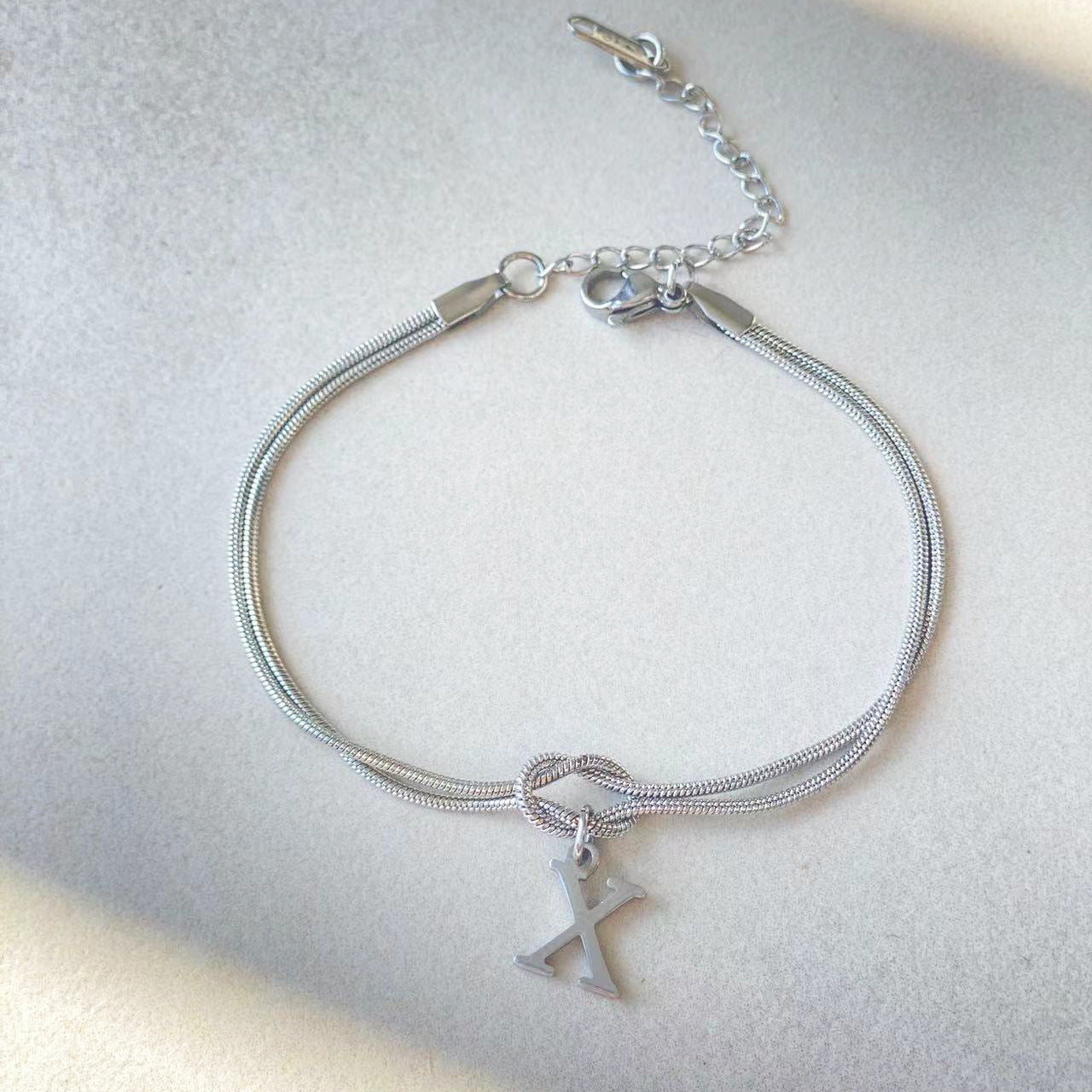 ZeitlosWir™ – Letter Charm