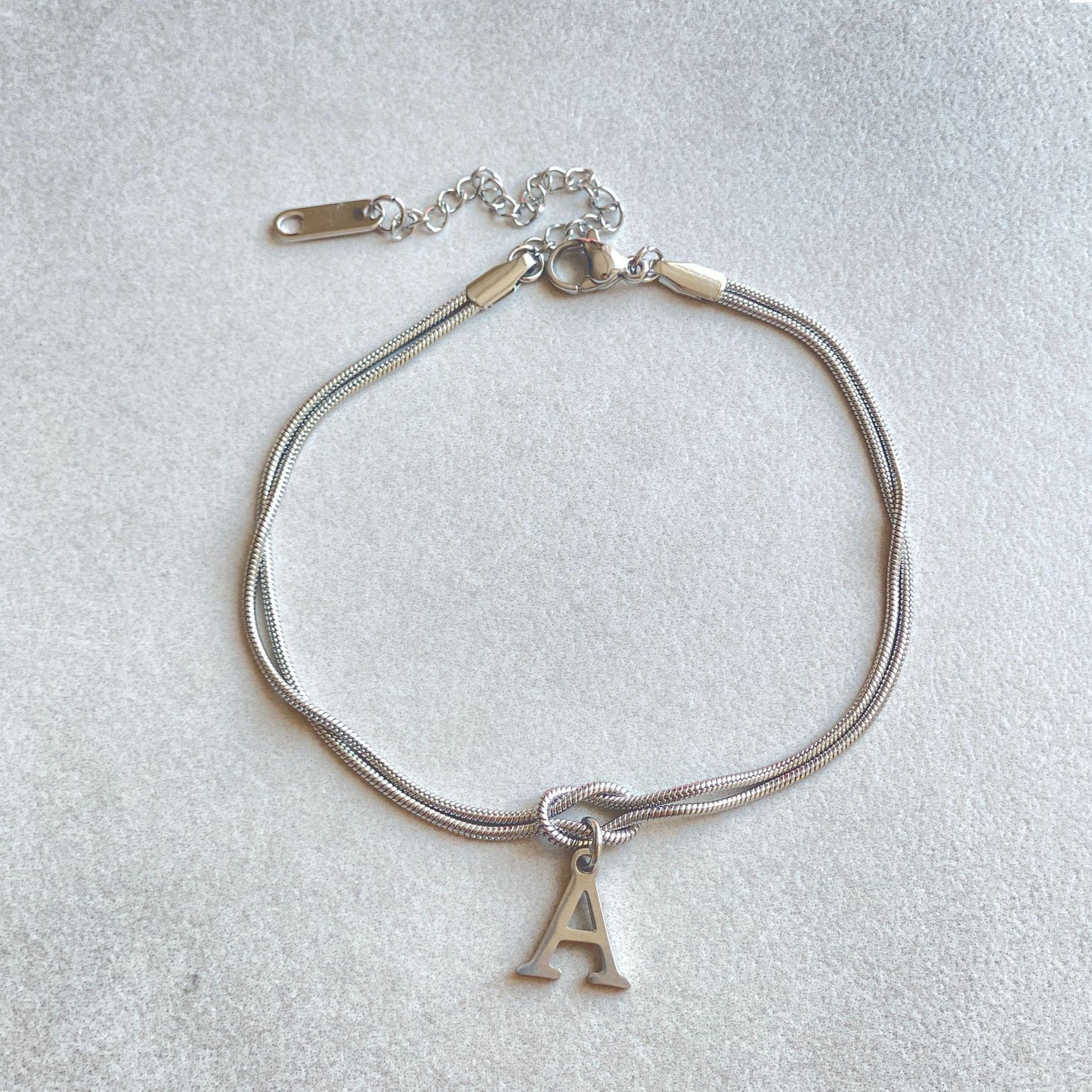 ZeitlosWir™ – Letter Charm