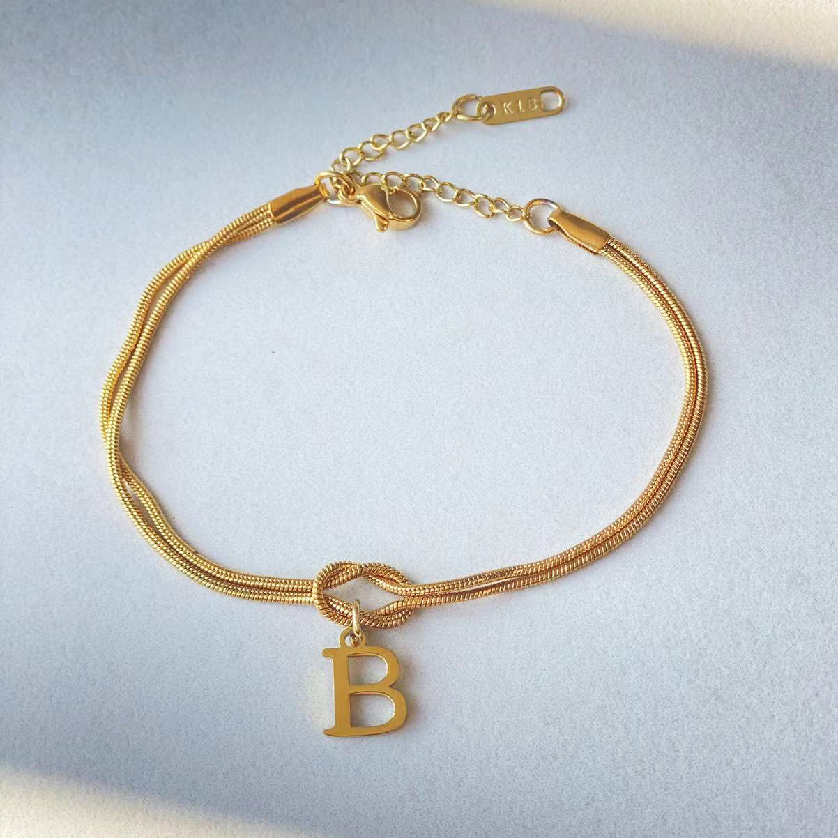 ZeitlosWir™ – Letter Charm